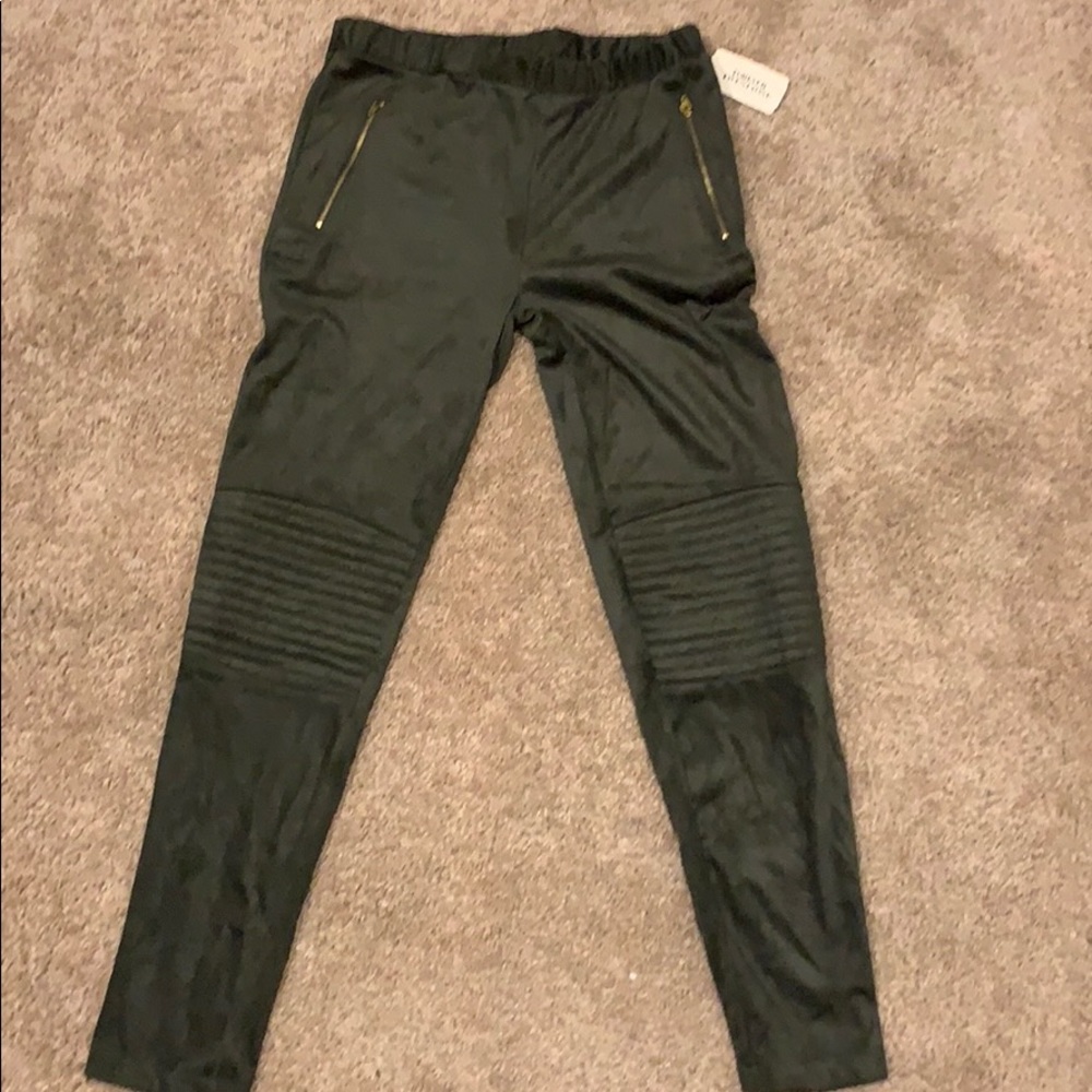 BRAND NEW NEVER WORN